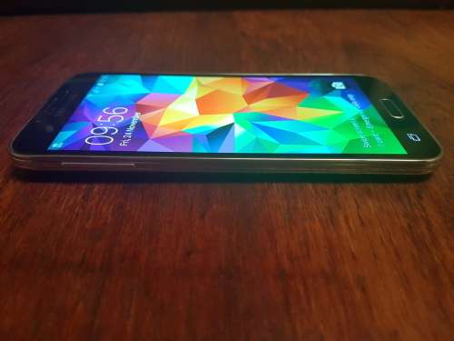 Samsung Galaxy S5 LTE 16GB in Blue!!