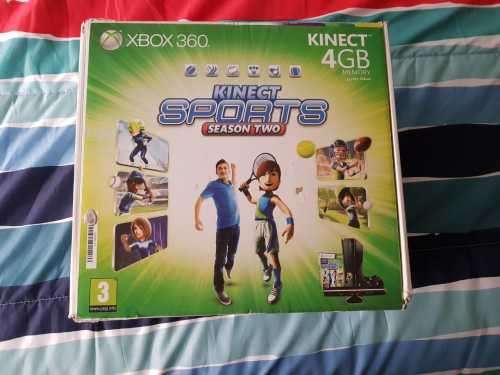 XBOX 360 WITH KINECT AND 9 GAMES!