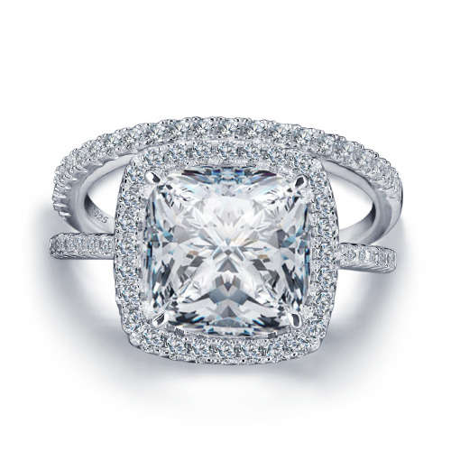 BREATHTAKING!!! 4.53ct CUSHION CUT HALO ENGAGEMENT RING SET. Ring size: 6 / L+ / 16.3mm