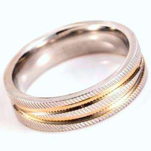 316L Stainless Steel Comfort 6mm Gold Stripe Wedding Band. Ring Size 6.5 / N / 17mm