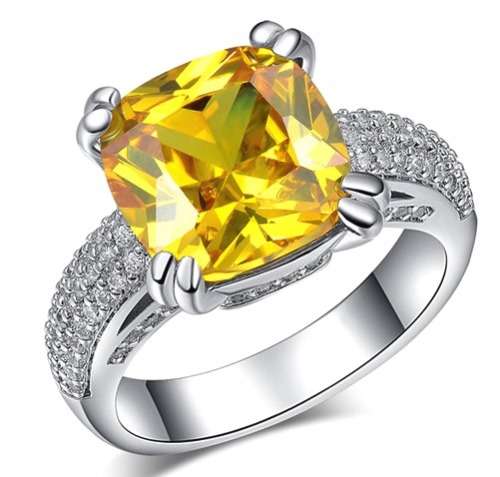 UNBELIEVABLE!! 7.7ct Canary Yellow and Sparkling White Cubic Zirconia Ring. Size 7 / O