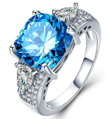R1 Auction! Sparkling 8.14ct Cr.Diamond / Blue Topaz Cushion Cut Engagement Ring. Size 7/N-O/17.5mm