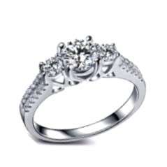 Sparkling 1.80ct Cr.Diamond Engagement Ring, 3-stone. Size 6 / L-M
