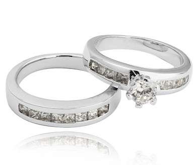 ENGAGEMENT and WEDDING RING SET - Size 8 / Q