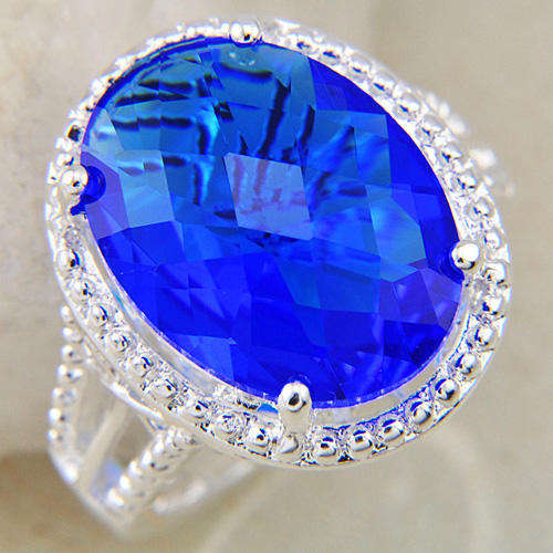 9.32ct Checkerboard Oval Cr. Blue Topaz 925 Silver Ring. Size 6 / M / 16.3mm