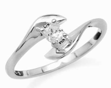 Petite 0.21ct Cr. Diamond 925 Sterling Silver Engagement Ring. Size 6 / M / 16.3mm