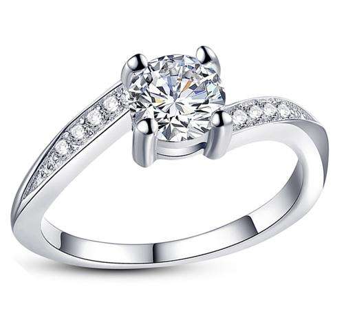 Beautiful 0.70ct Cr. Diamond with Accents Journey Ring