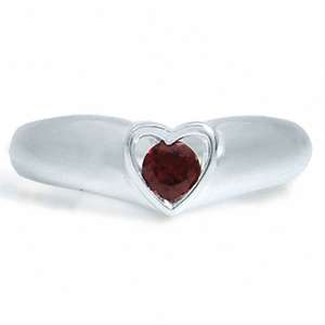 0.34ct Natural Garnet 925 Solid Silver Heart Ring. Size 6/M