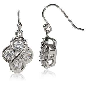 Lovely VVS1-VVS2 14kt White Gold Vermeil Dangle Earrings