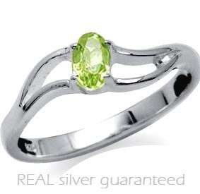 Size 6 / M - Brand New 0.22ct Genuine Peridot .925 Solid Sterling Silver Ring