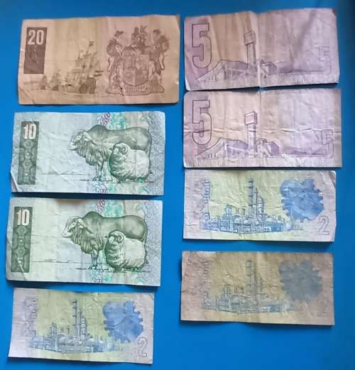 1 x 20rand 2x10 rand  5 rand 3x2 rand