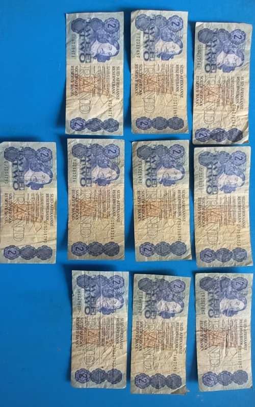 10 x R2 notes G de Kock