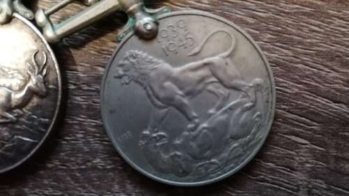2x ww2 medals