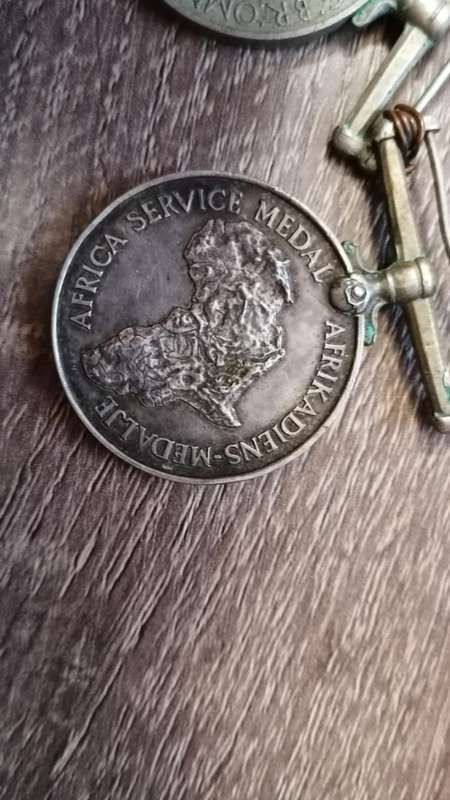 2x ww2 medals