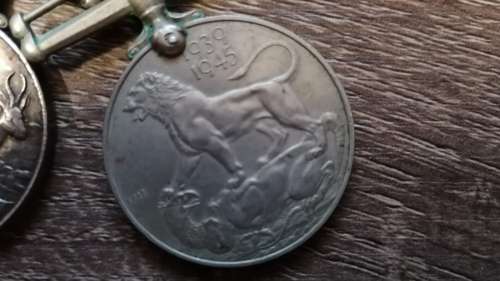 2x ww2 medals