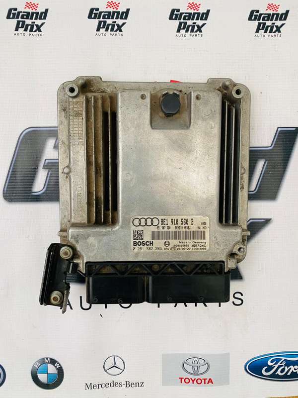 AUDI RS4 4.2L ENGINE CONTROL UNIT COMPUTER BOX 8E1910560B 0261S02205 MED9.1