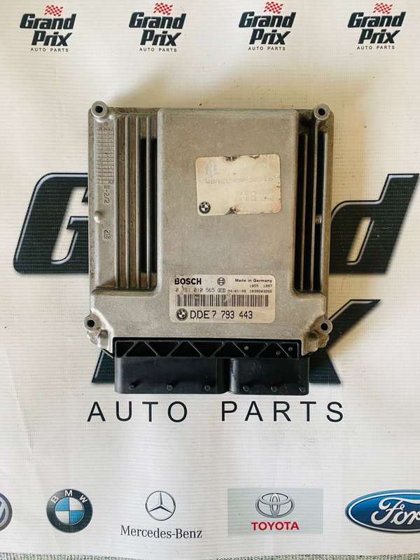 BMW 320d E46 ECU COMPUTER BOX  DDE 7793443 0281010565