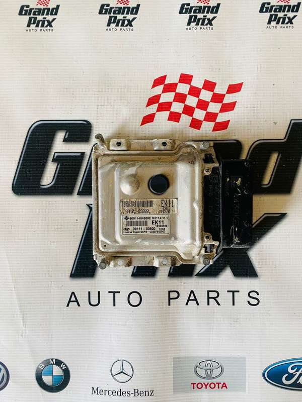 HYUNDAI i20 ECU COMPUTER BOX 39111-03800 9001140430KE ME17.9.11.1
