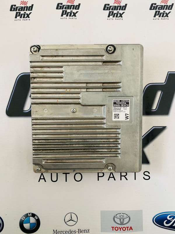 TOYOTA HILUX GD6 ECU COMPUTER BOX 89666-0KW70 W7 RB276106-0073