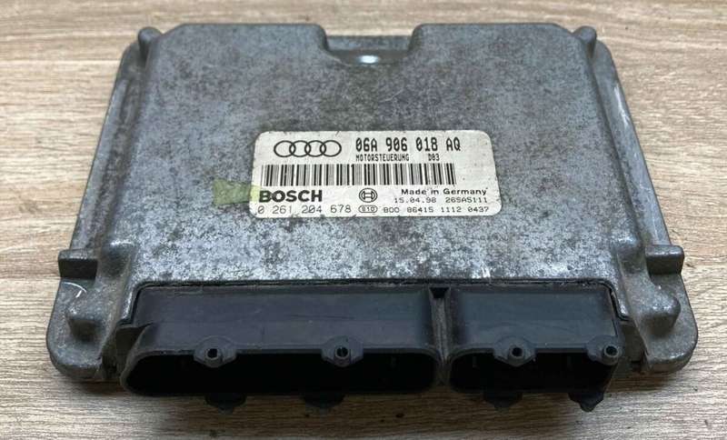 AUDI A3 1.8T ECU COMPUTER BOX 06A906018 AQ 0261204678