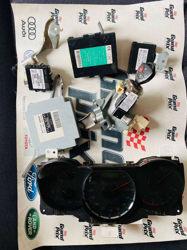 TOYOTA HILUX  AND FORTUNER D4D CLUSTER IGNITION AND OTHER MODULES
