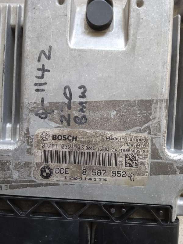 BMW F20 F30 F10 2.0 D ECU COMPUTER BOX 0281032143 DDE 8587952 (2)