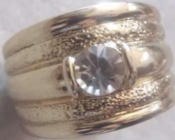 Gorgeous Simulated Diamond Wedding Ring - Size 9
