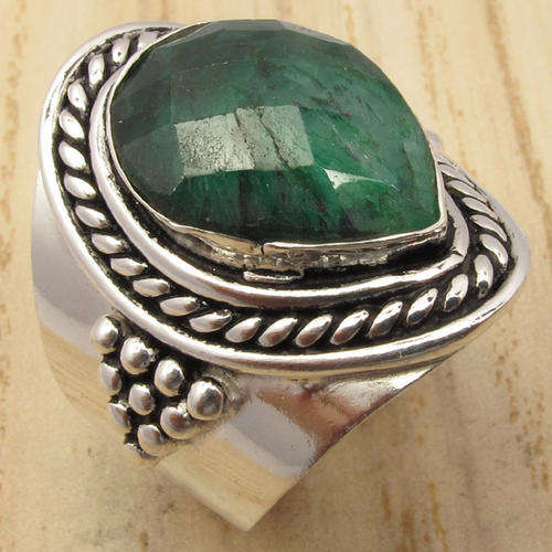 925 Silver Overlay Wonderful EMERALD TIBETAN Ring - Size 9 1/4