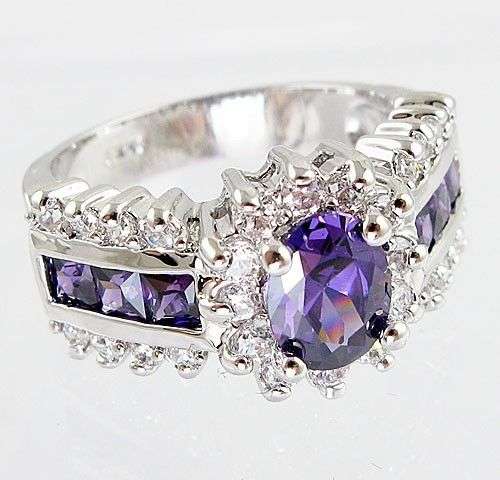 Pretty Oval Cut Amethyst & White Topaz Ring - Size 9