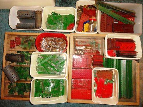 MECCANO LOT 13- PARTS, GOOD, RUSTY & SALVAGABLE- AS FOUND