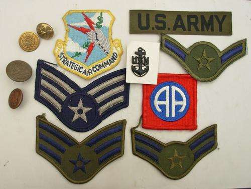 LOT OF UNITED STATES PATCHES, BADGES etc. (12 ITEMS) NAVY, ARMY