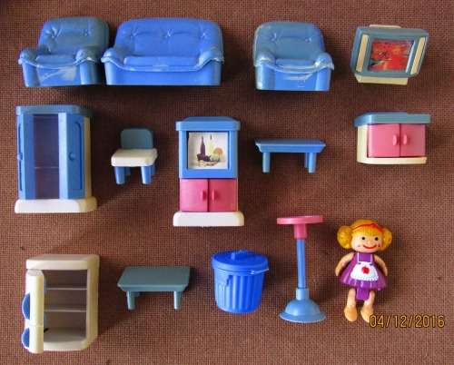 Miniature dolls house lot