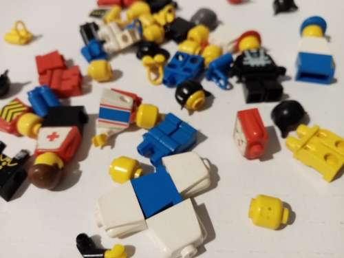 Lego Lot Wheels and accesories