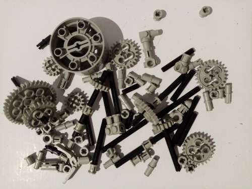 Lego Lot Wheels and accesories