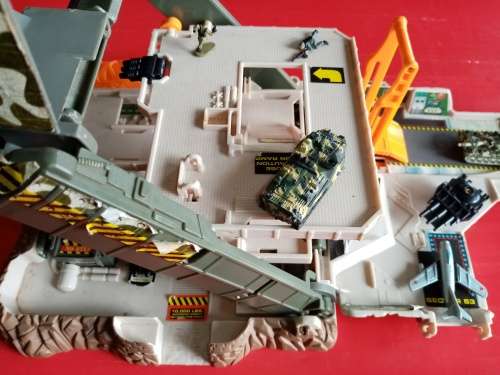 Micro Machines Military Battle Zones Double Takes Substation Phoenix Playset