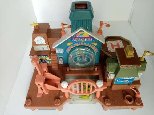 Micro Machines Exploration Tiger Shark Landing Play Set