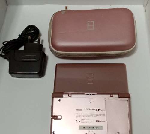 Nintendo DS Lite