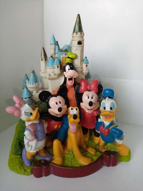 Wow Highly Detailed Disneyland Money Bank