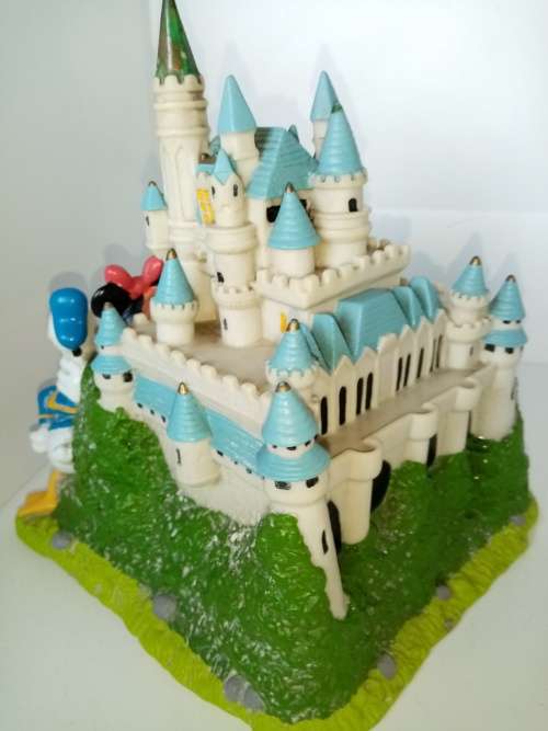 Wow Highly Detailed Disneyland Money Bank