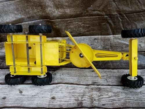 Vintage Strike Yellow Grader