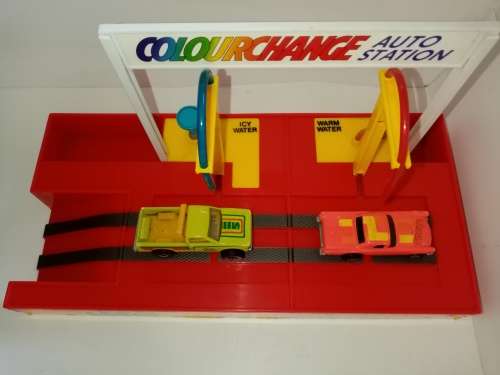 Vintage Colour Changer Station with Cars