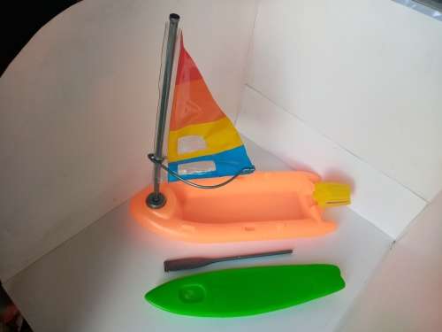 Barbie Windsurfer abd surfboard