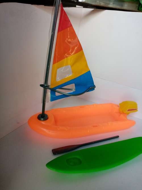 Barbie Windsurfer abd surfboard
