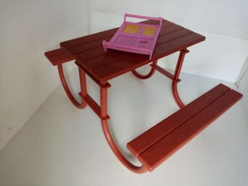Barbie Outdoor Table and Chairs