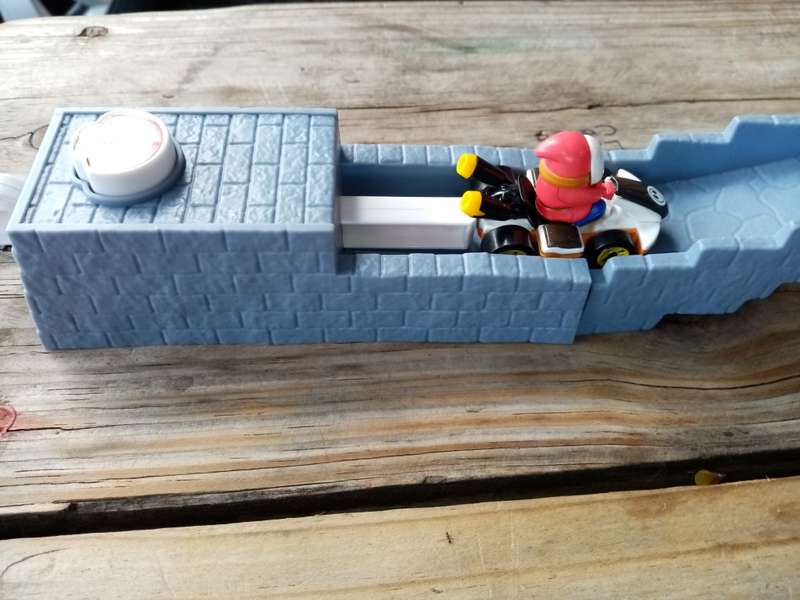 Hotwheels Mario Kart Boo`s Spooky Sprint Track