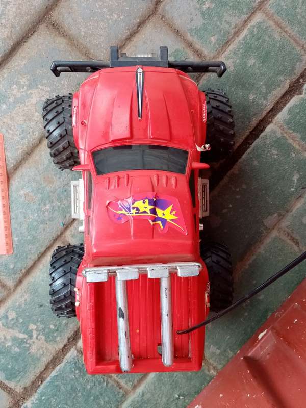 4 x 4 Truck Radio Control Truck