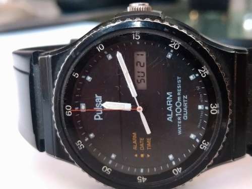 A pulsating Pulsar, rare vintage digi-ana.