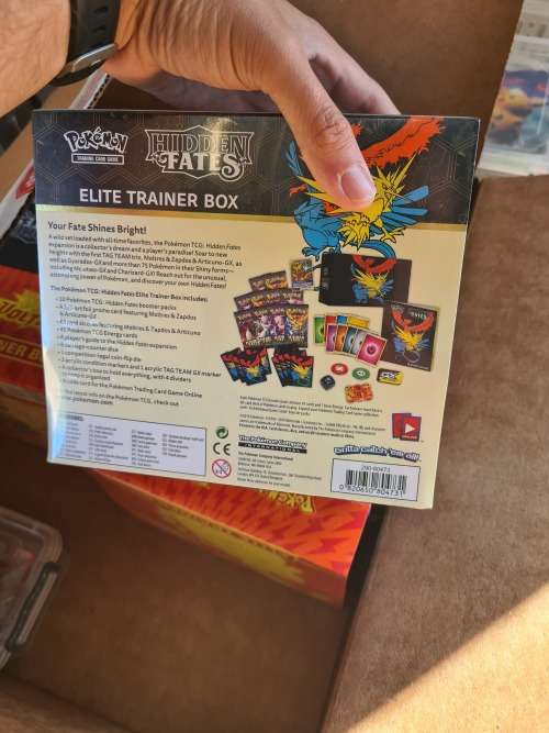 Hidden Fates Elite Trainer Box