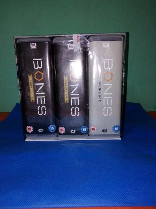 Bones: the flesh and bones collection S1-12