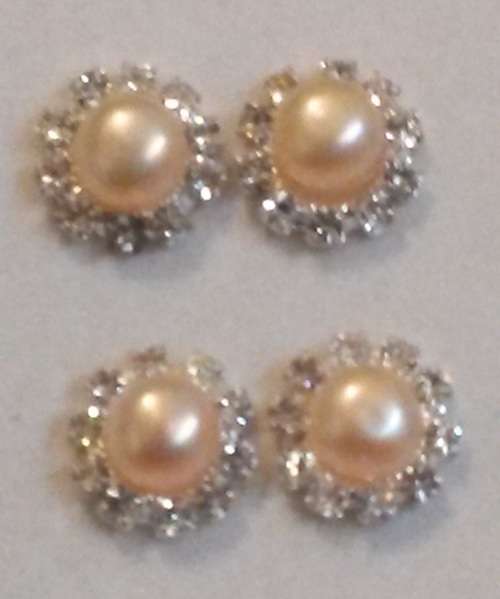 you won't find this price in any shop!! ONE PAIR OF white GENUINE FRESH WATER PEARL EARRINGS!!!